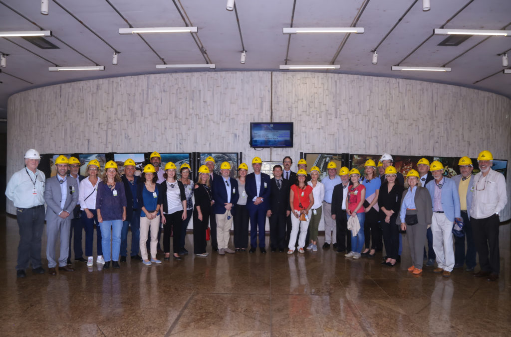 Embaixadores de 18 países europeus visitam Itaipu